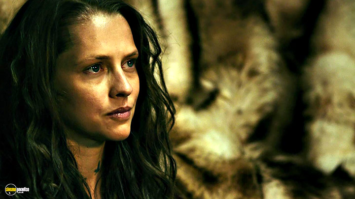 A still #109 from Point Break (2015) With Teresa Palmer
