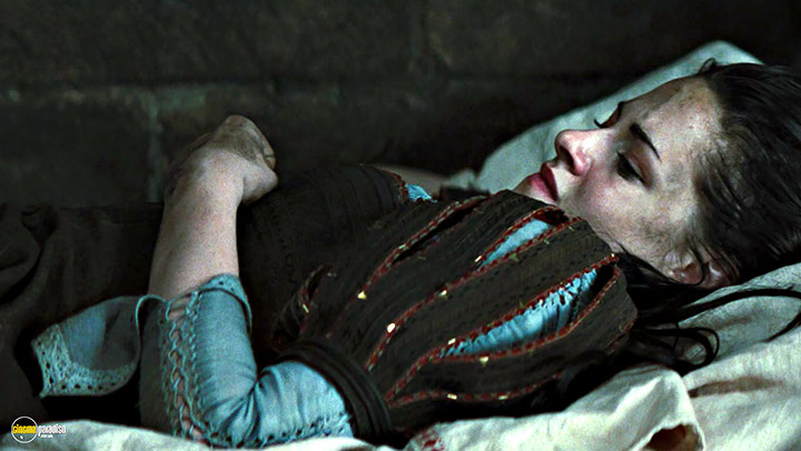 A still #35 from Snow White and the Huntsman: Extended Edition (2012) With Kristen Stewart