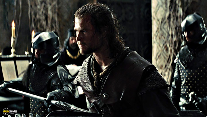 A still #31 from Snow White and the Huntsman: Extended Edition (2012) With Chris Hemsworth