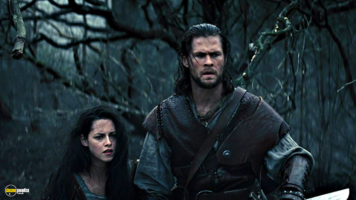 A still #28 from Snow White and the Huntsman: Extended Edition (2012) With Kristen Stewart And Chris Hemsworth