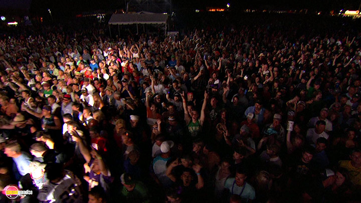 A still #16 from REO Speedwagon: Live at Moondance Jam (2010)