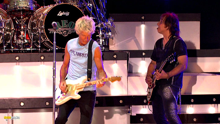 A still #9 from REO Speedwagon: Live at Moondance Jam (2010)