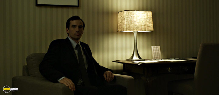 A still #46 from House of Cards: Series 4 (2016) With Nathan Darrow