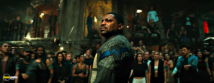 A still #42 from Allegiant (2016) With Mekhi Phifer
