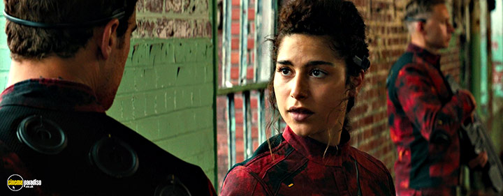 A still #26 from Allegiant (2016) With Nadia Hilker