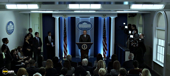 A still #24 from House of Cards: Series 3 (2015)