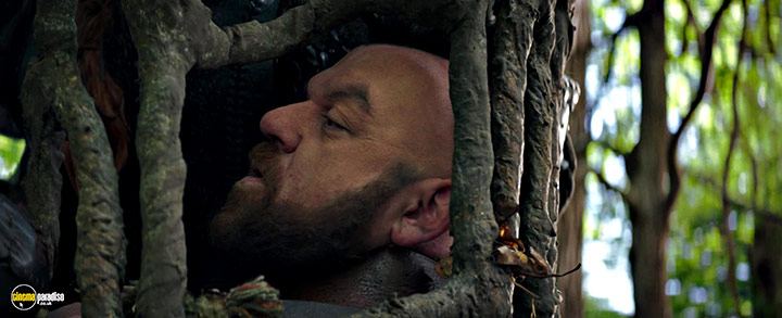 A still #28 from The Huntsman: Winter's War (2016) With Nick Frost