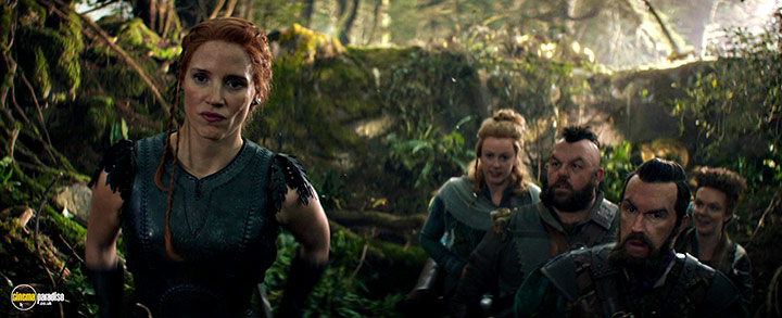 A still #25 from The Huntsman: Winter's War (2016) With Rob Brydon, Nick Frost, Jessica Chastain And Alexandra Roach