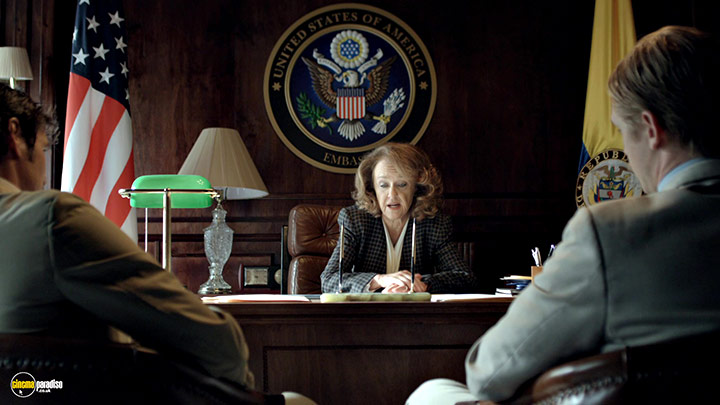 A still #63 from Narcos: Series 1 (2015)