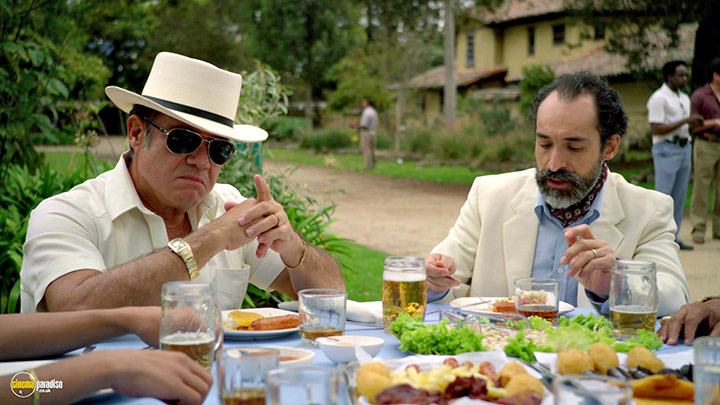 A still #38 from Narcos: Series 1 (2015) With Bruno Bichir And André Mattos