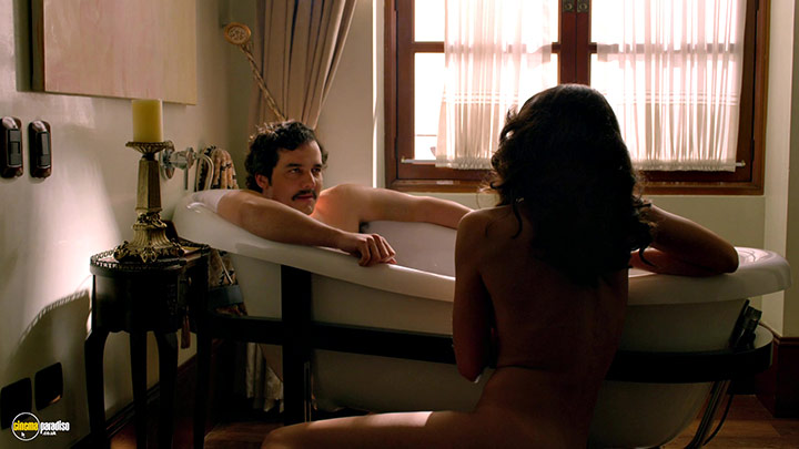 A still #31 from Narcos: Series 1 (2015) With Wagner Moura