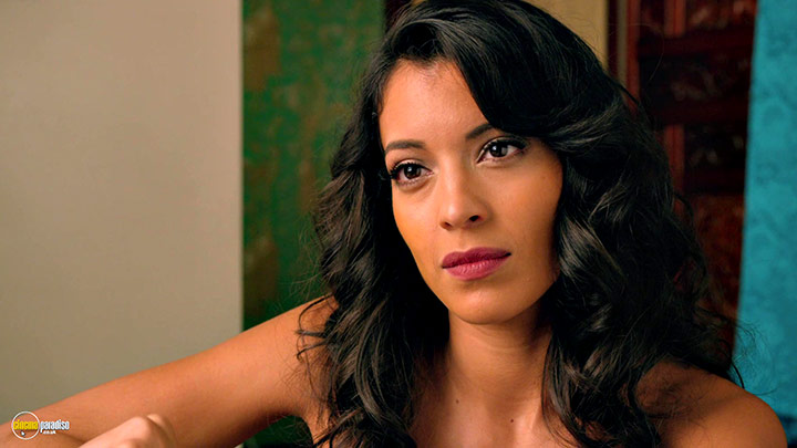 A still #2 from Narcos: Series 1 (2015) With Stephanie Sigman