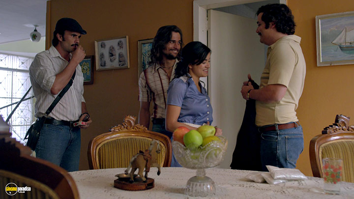 A still #19 from Narcos: Series 1 (2015) With Wagner Moura, Maurice Compte And Paulina Gaitan