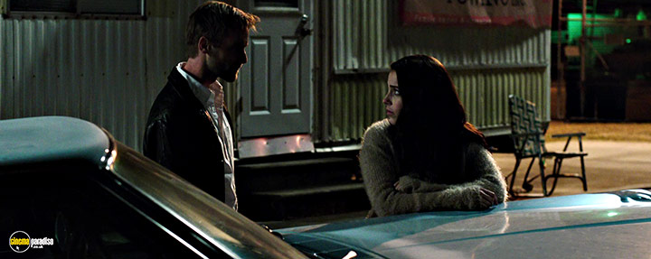 A still #24 from Abattoir (2016) With Joe Anderson And Jessica Lowndes
