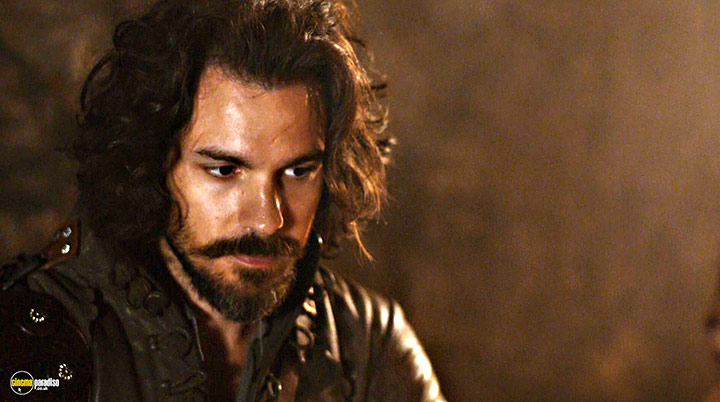 A still #10 from The Musketeers: Series 3 (2016) With Santiago Cabrera