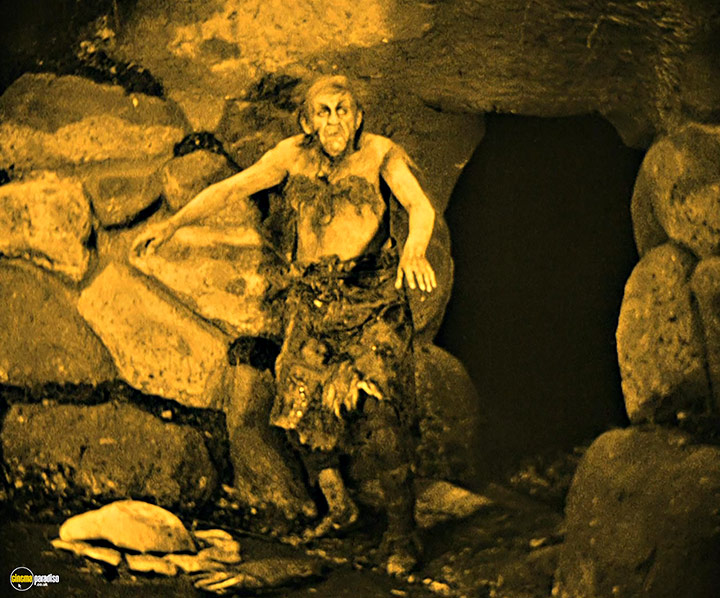 A still #4 from Die Nibelungen (1924)