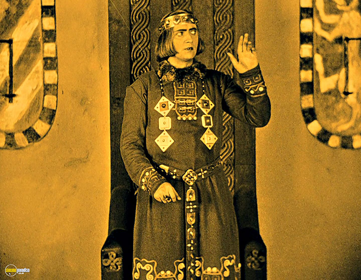 A still #16 from Die Nibelungen (1924)