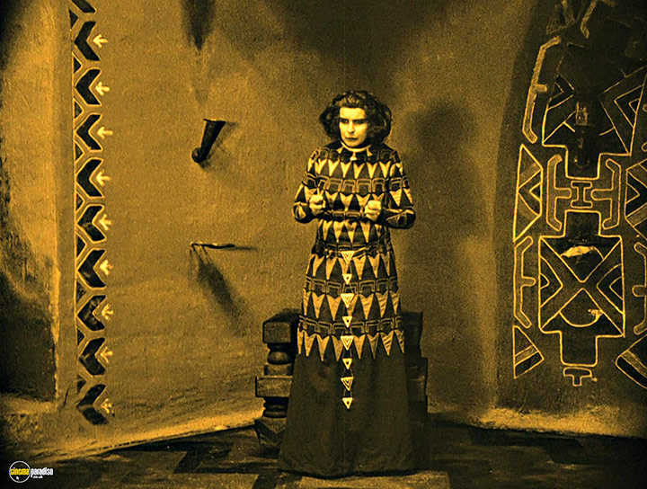 A still #27 from Die Nibelungen (1924)