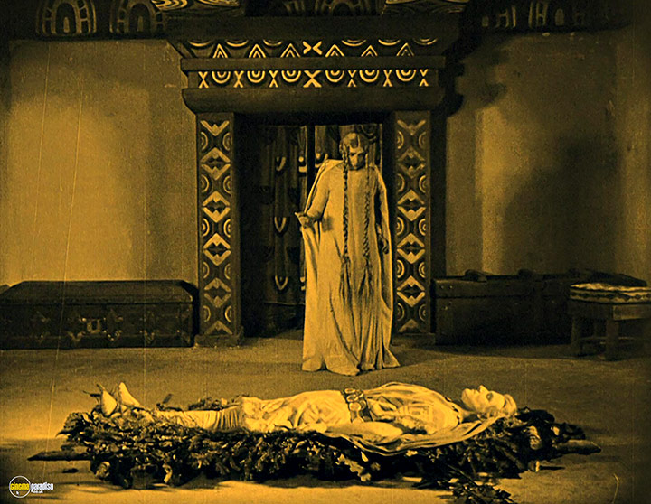 A still #30 from Die Nibelungen (1924) With Margarete Schön And Paul Richter