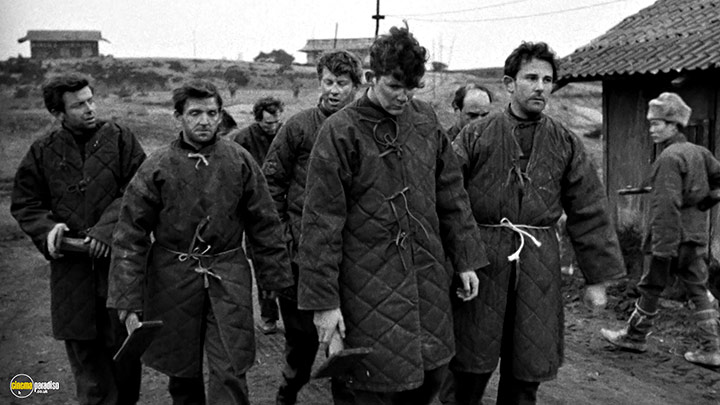 A still #31 from Captured (1959)