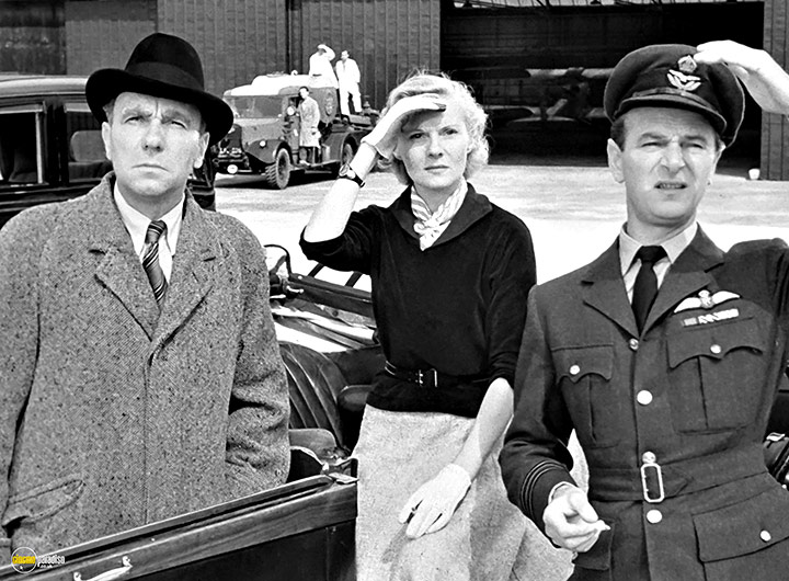 A still #24 from The Sound Barrier (1952) With Ralph Richardson And Ann Todd