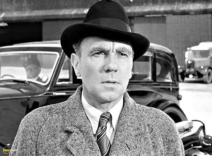 A still #23 from The Sound Barrier (1952) With Ralph Richardson
