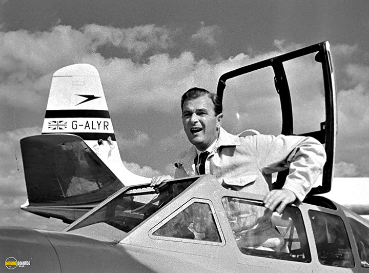 A still #17 from The Sound Barrier (1952) With Nigel Patrick