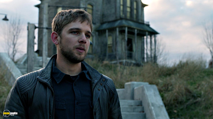 A still #43 from Bates Motel: Series 4 (2016) With Max Thieriot
