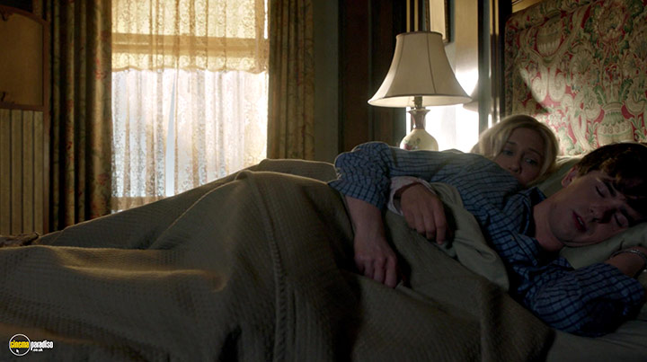 A still #33 from Bates Motel: Series 4 (2016) With Vera Farmiga And Freddie Highmore