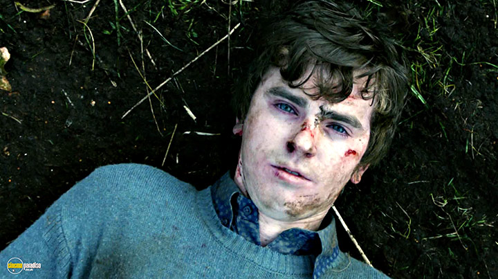 A still #22 from Bates Motel: Series 4 (2016) With Freddie Highmore