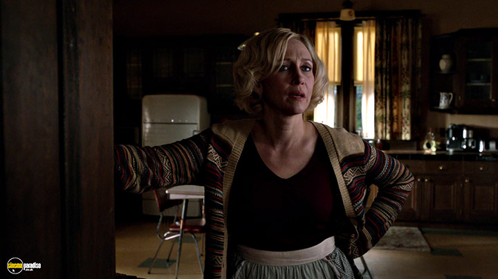 A still #19 from Bates Motel: Series 4 (2016) With Vera Farmiga