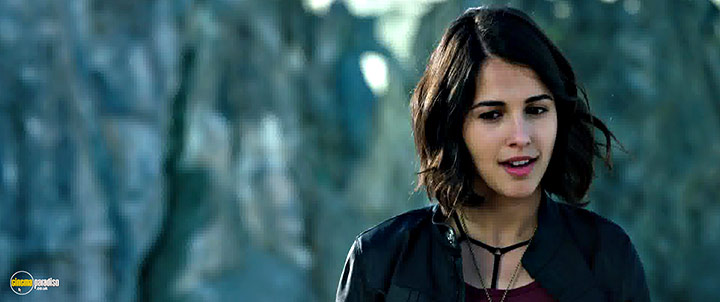 A still #5 from Power Rangers (2017)