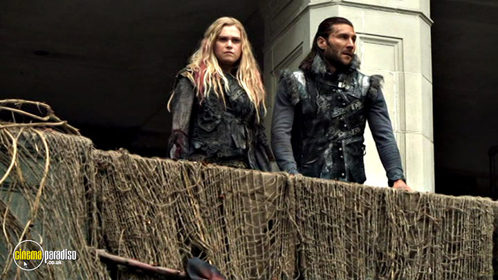 A still #21 from The 100: Series 3 (2016)