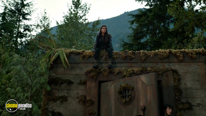 A still #20 from The 100: Series 3 (2016)