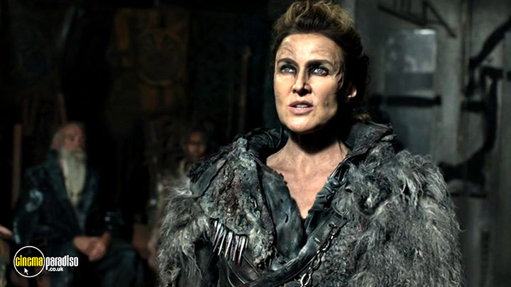 A still #16 from The 100: Series 3 (2016)