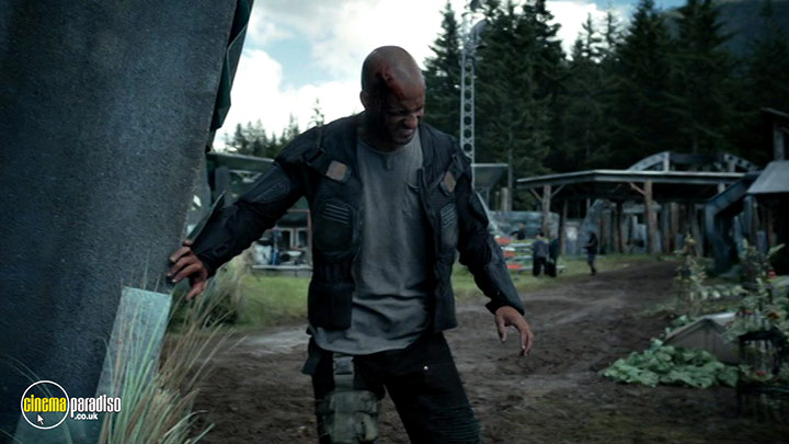 A still #9 from The 100: Series 3 (2016)