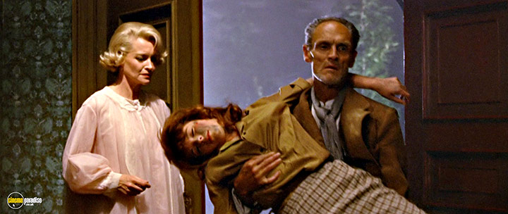 A still #24 from Dr. Terror's House of Horrors (1965)