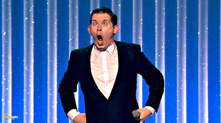 Cinema Paradiso 4K Blu-ray, Blu-ray & DVD Rental service - Lee Evans Live At The O2 Roadrunner
