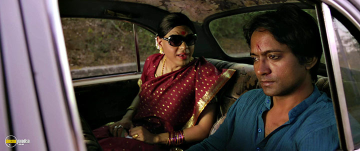 A still #2 from Murder 2 (2011)