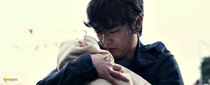 A still #24 from Parasyte: Part 2 (2015) With Shôta Sometani