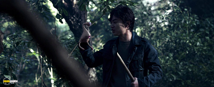 A still #21 from Parasyte: Part 2 (2015) With Shôta Sometani
