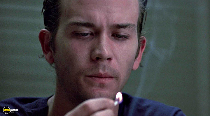 A still #14 from The Falcon and the Snowman (1985) With Timothy Hutton