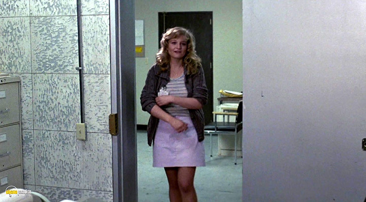 A still #8 from The Falcon and the Snowman (1985) With Joyce Van Patten