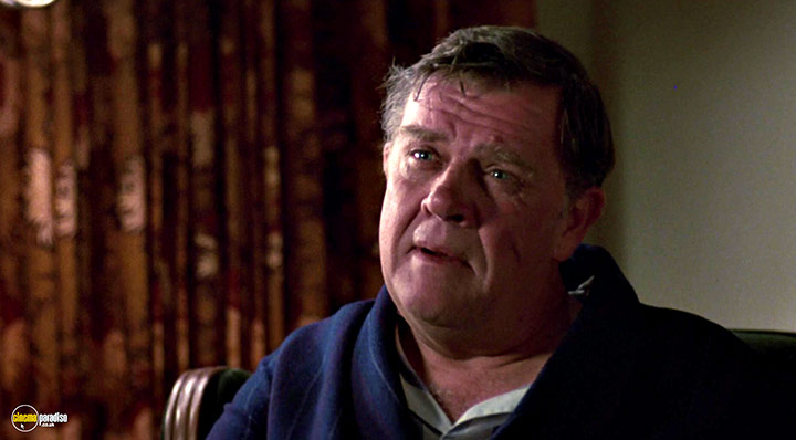 A still #4 from The Falcon and the Snowman (1985) With Pat Hingle